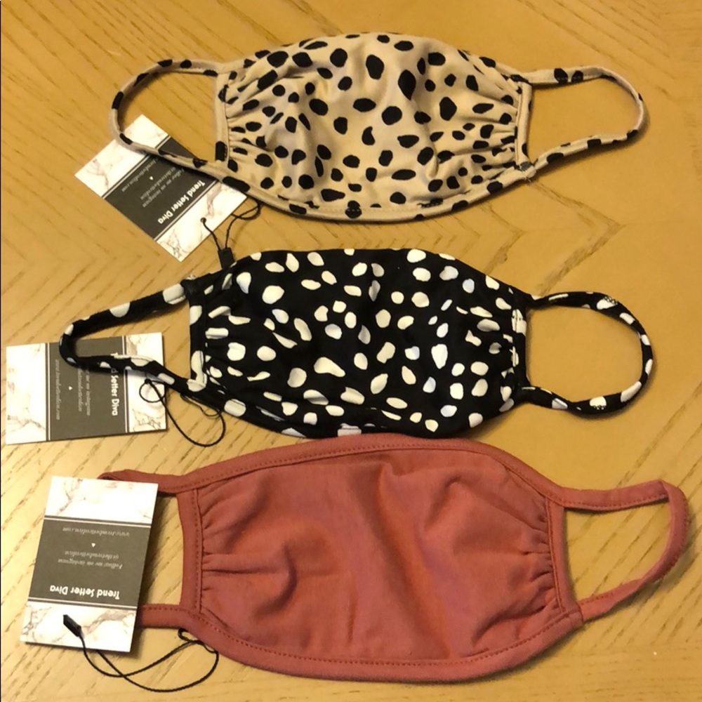 2 for $20! Marsala print face mask - Picture 5 of 10